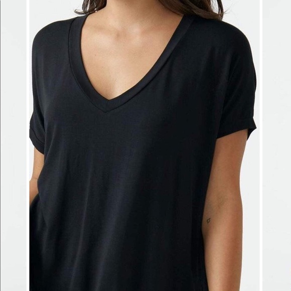 Joah Brown Black Vneck Tee - Picture 4 of 4